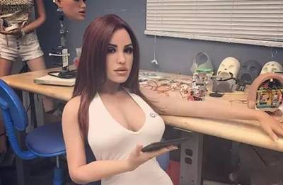 AI浪潮席卷多元领域 娱乐新星微软小冰加盟《超次元偶像》，IBM系统开启中国教育数字化新篇章